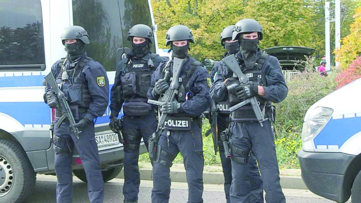 أفراد من الشرطة الألمانية (أرشيفية - رويترز)