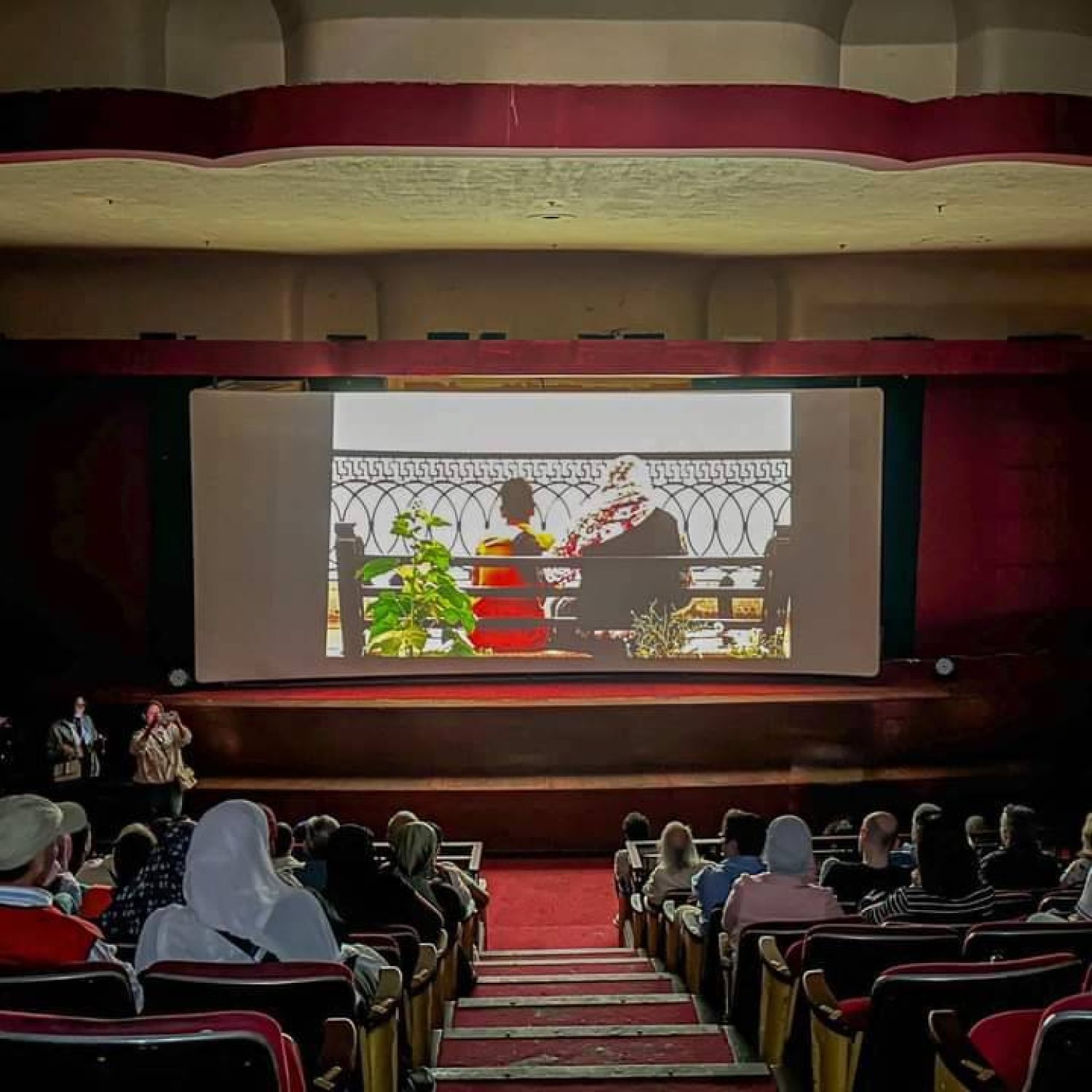 جانب من الحضور في عروض سينما المكفوفين (الشرق الأوسط)