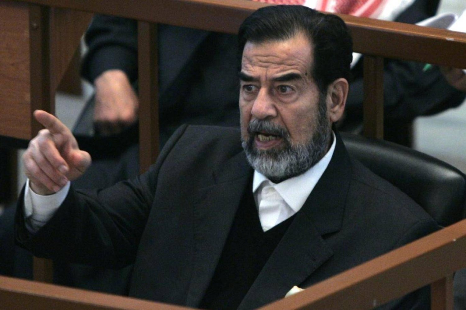 الرئيس العراقي الراحل صدام حسين (رويترز)