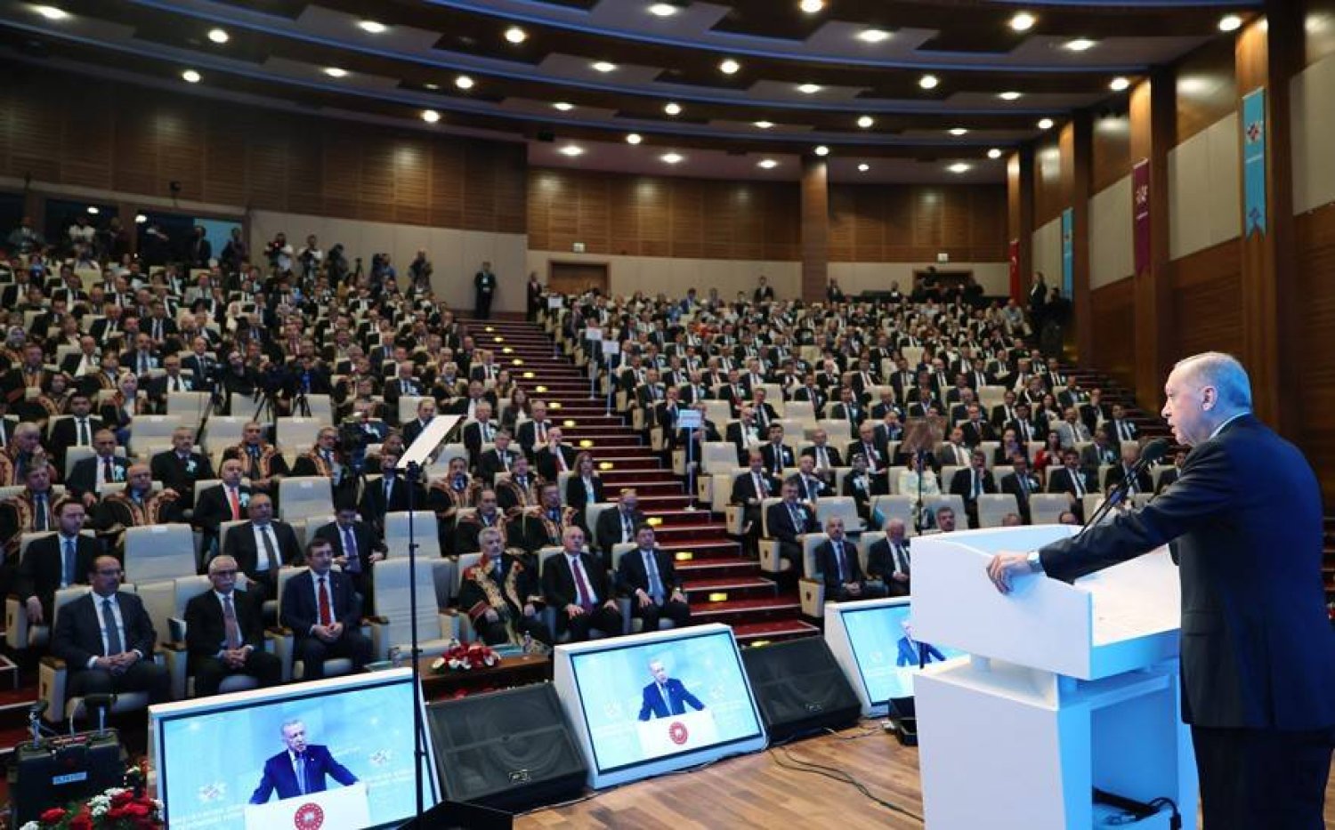 إردوغان أكد أمام أعضاء مجلس الدولة أهمية وضع دستور جديد للبلاد (الرئاسة التركية)