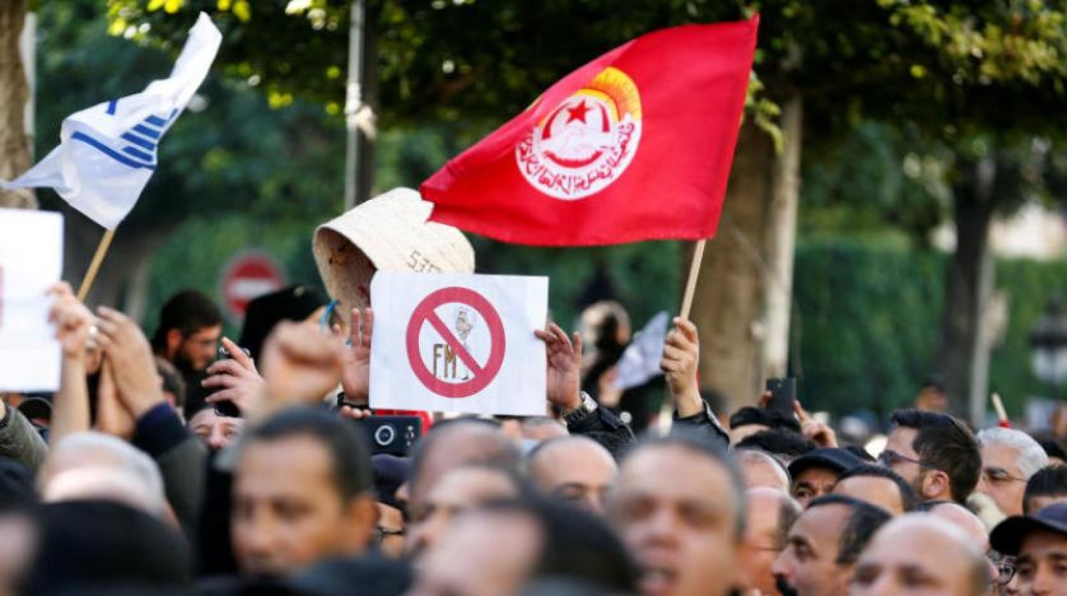 Tunuslular geçtiğimiz Perşembe günü düzenlenen grevde (Arşiv-Reuters)