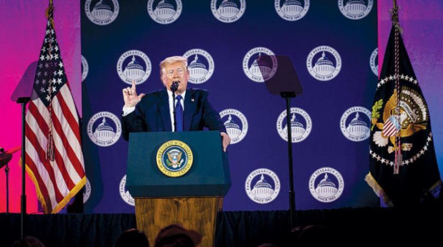 ABD Başkanı Trump, dün Washington’da düzenlenen bir etkinlikte konuştu (EPA)