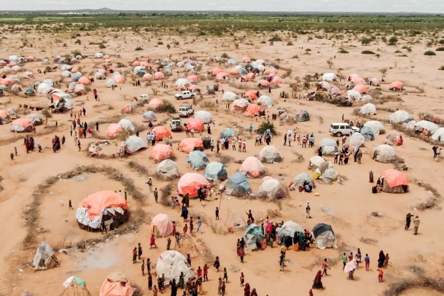 مخيم لصوماليين نزحوا بسبب موجة جفاف (أ.ف.ب)