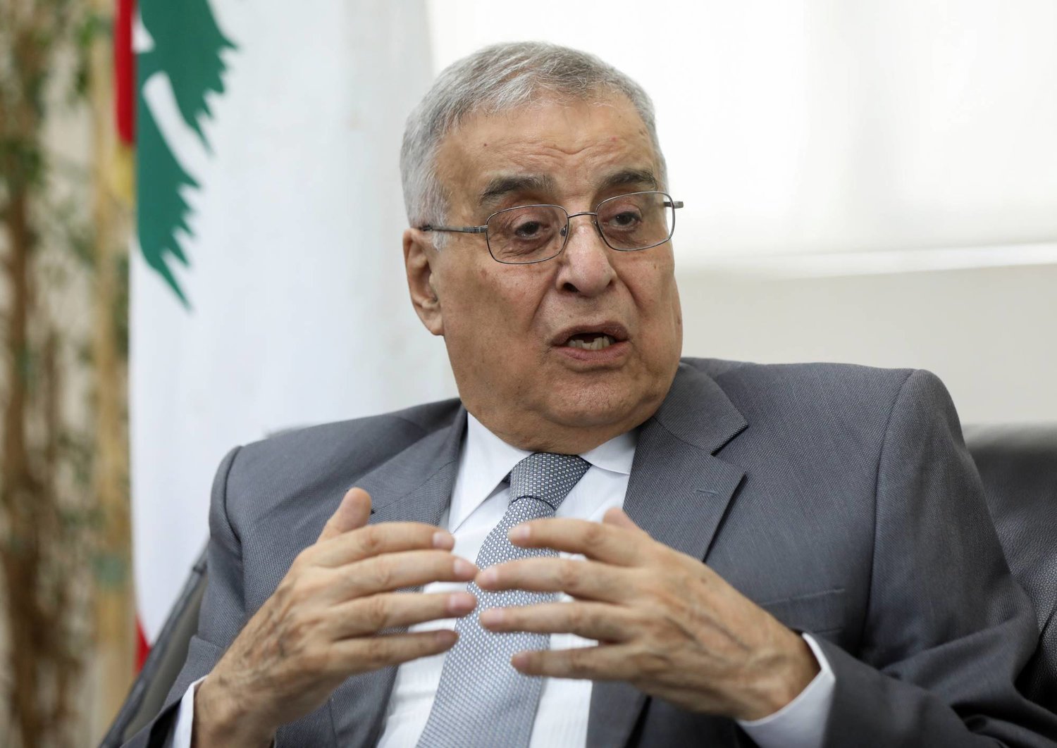 وزير الخارجية اللبناني عبد الله بو حبيب (رويترز)