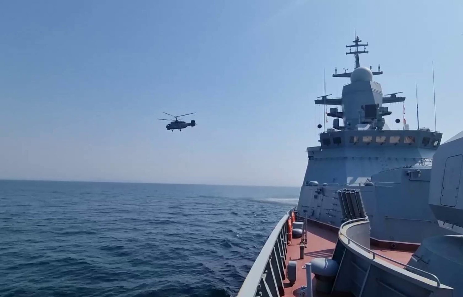 جانب من مناورات قوات الأسطول الروسي في المحيط الهادي (وزارة الدفاع الروسية - «تلغرام»)
