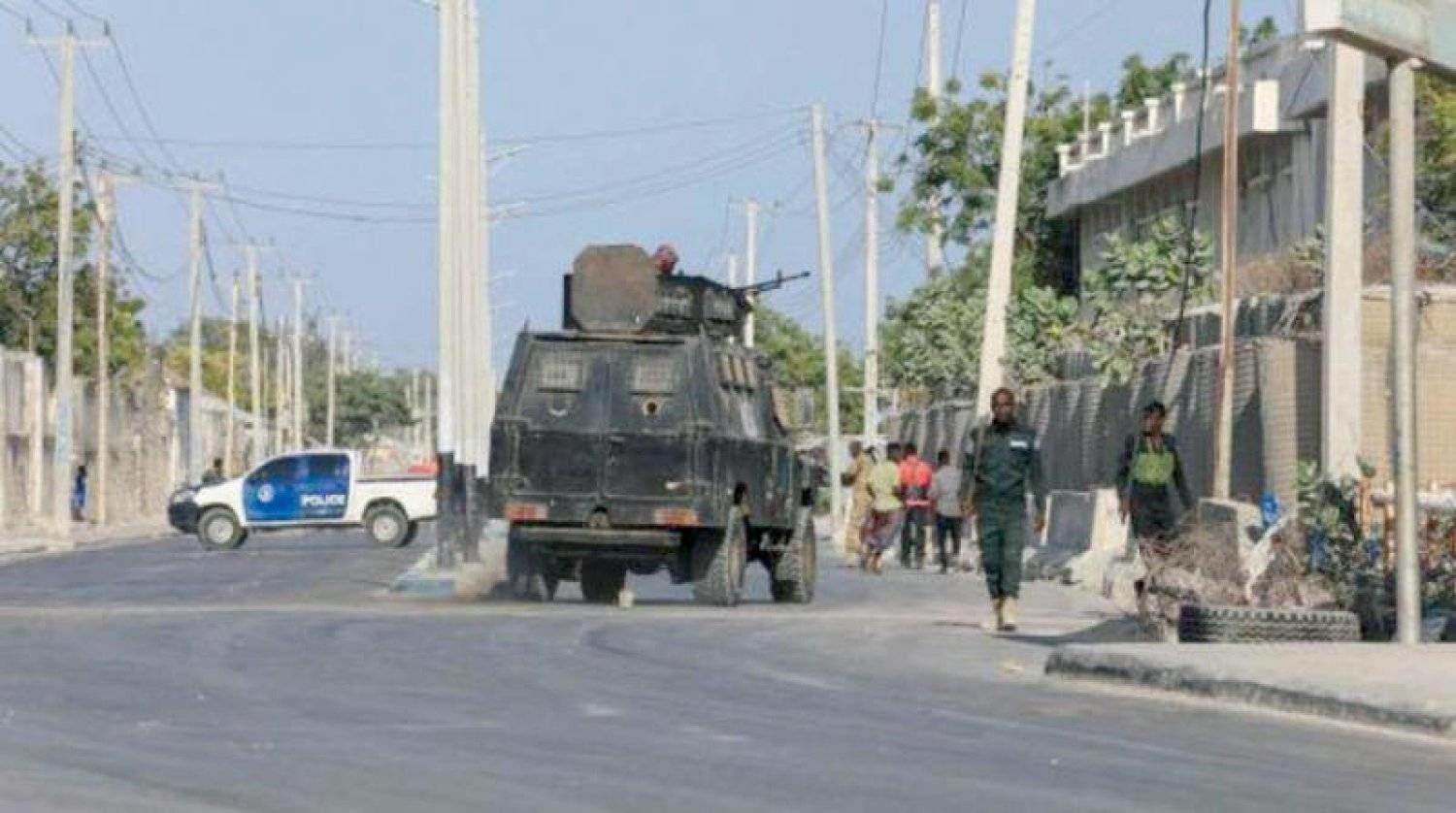 قوات صومالية بأحد شوارع مقديشو (أ.ف.ب)