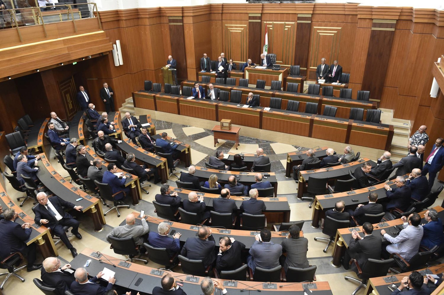 جلسة لمجلس النواب اللبناني في 20 أكتوبر الماضي فشلت في انتخاب رئيس (البرلمان اللبناني)