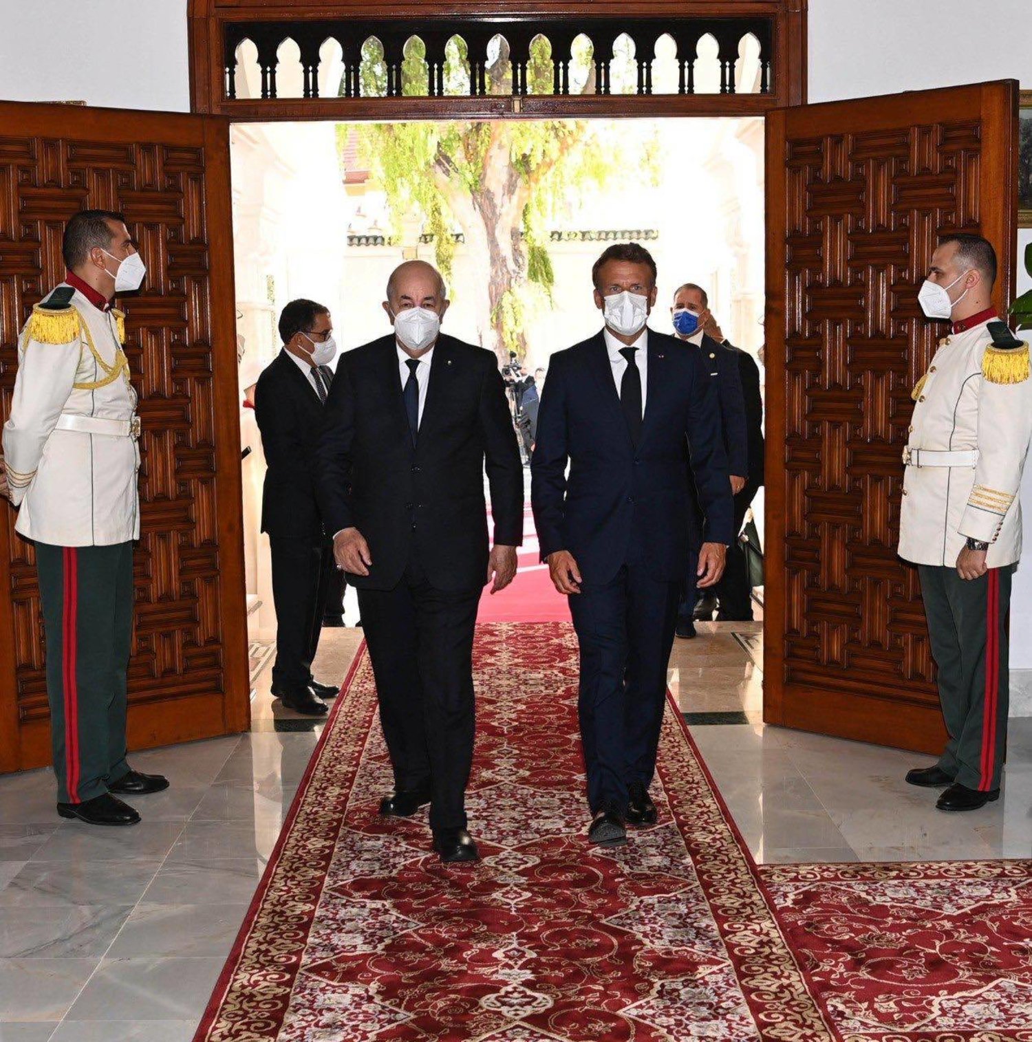 الرئيسان الجزائري والفرنسي بالجزائر في 25 أغسطس 2022 (الرئاسة الجزائرية)