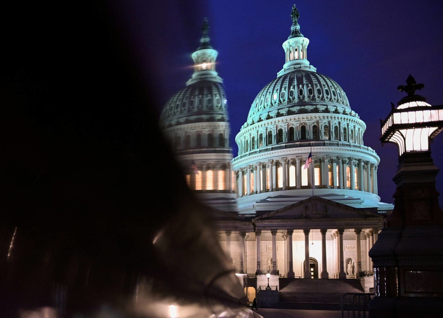 مبنى الكابيتول في العاصمة الأميركية واشنطن حيث لا يزال النواب منقسمين حول الميزانية (رويترز)