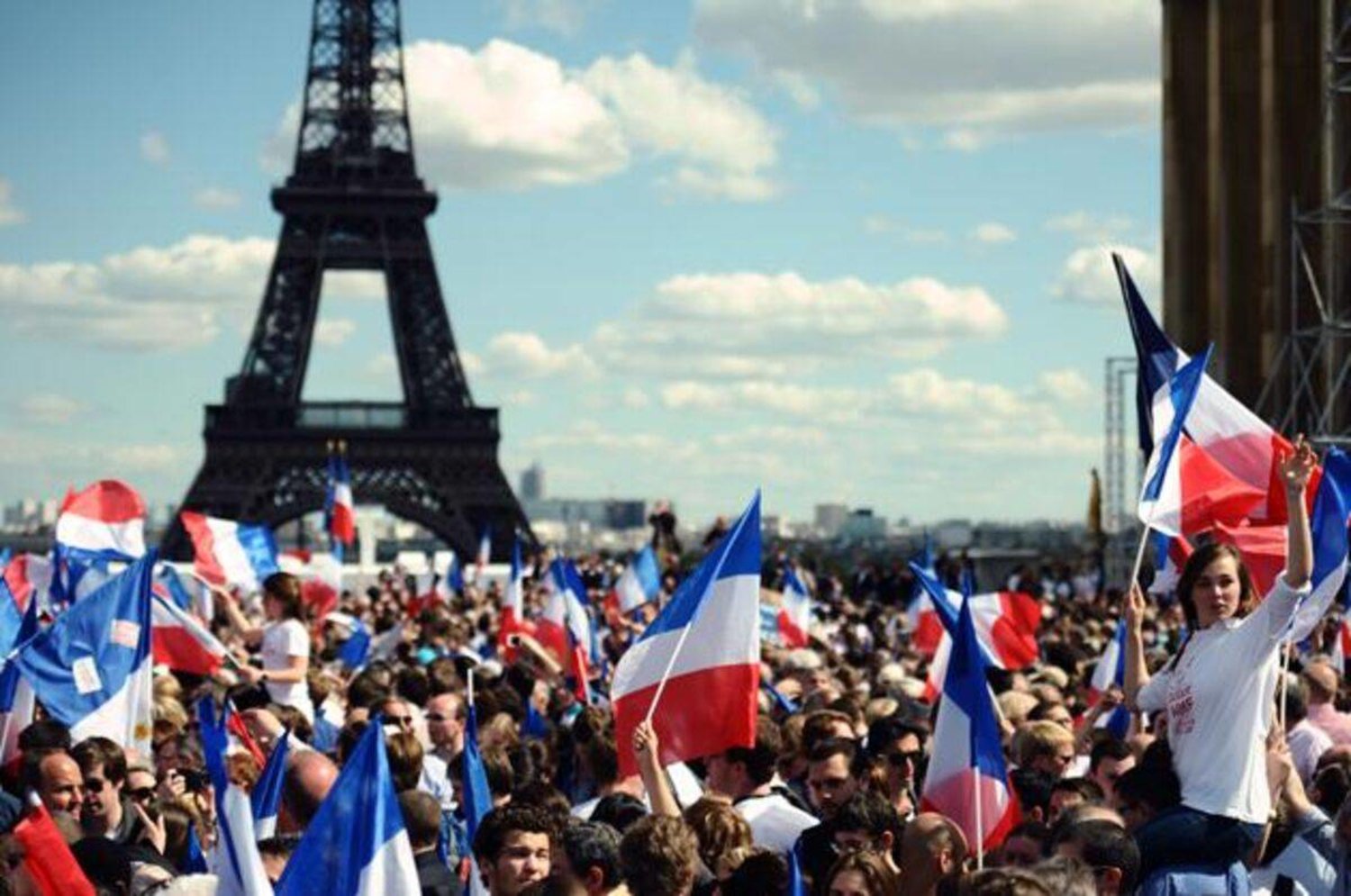 خلال احتفال الفرنسيين بعيدهم الوطني في 14 يوليو بالعاصمة الفرنسية باريس (أ.ف.ب - أرشيفية)