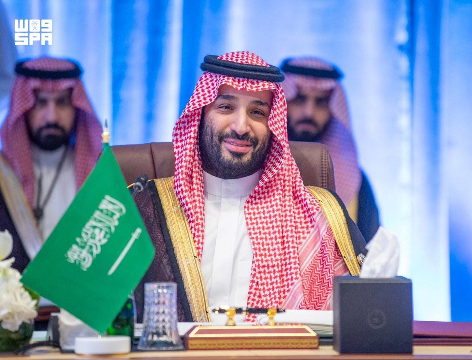 ولي العهد السعودي الأمير محمد بن سلمان لدى ترؤسه وأمير قطر الشيخ تميم بن حمد آل ثاني مجلس التنسيق السعودي - القطري (واس)
