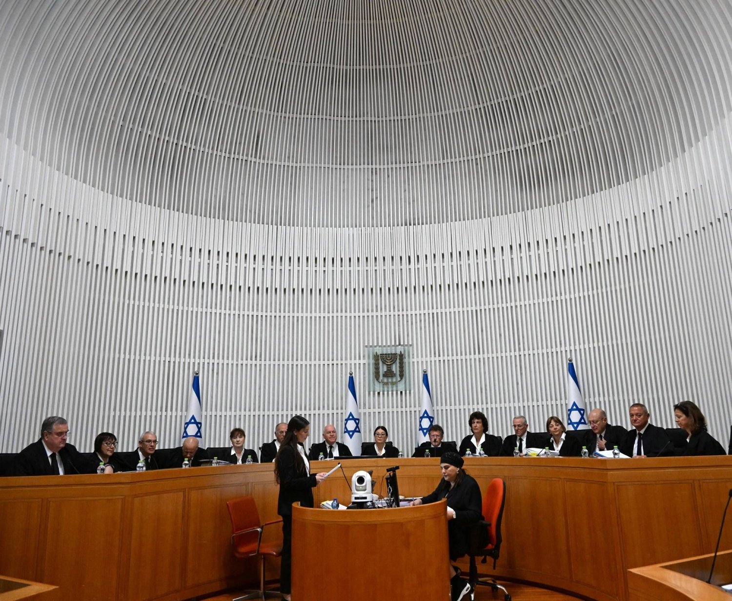 اجتماع «المحكمة العليا» في إسرائيل سبتمبر الماضي (رويترز)