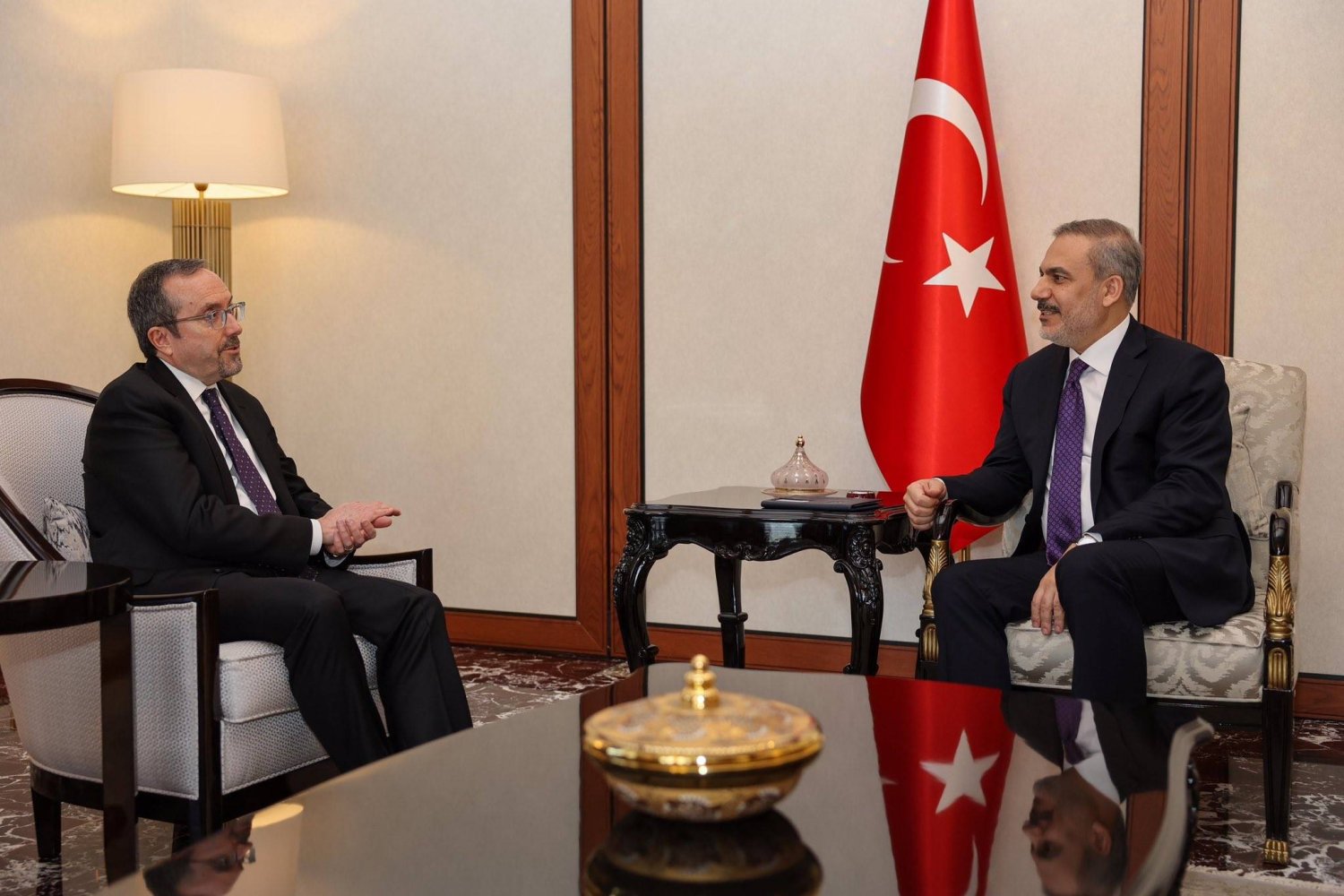وزير الخارجية التركي هاكان فيدان بحث مع نائب وزير الخارجية الأميركي جون باس في أنقرة الأسبوع الماضي التعاون في مكافحة الإرهاب (الخارجية التركية)