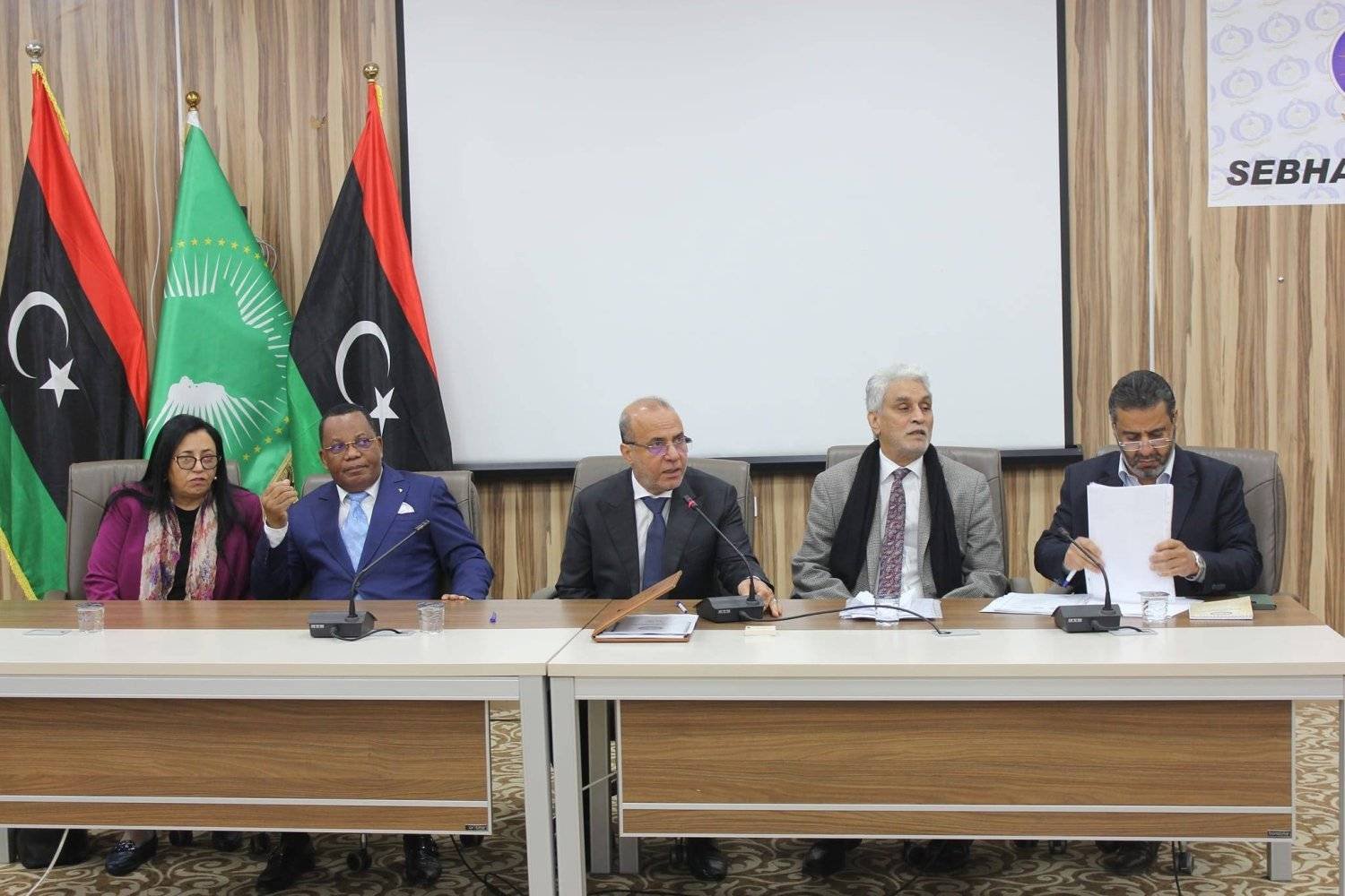 جانب من أعمال الاجتماع العادي الثالث للجنة التحضيرية للمصالحة الوطنية في ليبيا (المجلس الرئاسي)