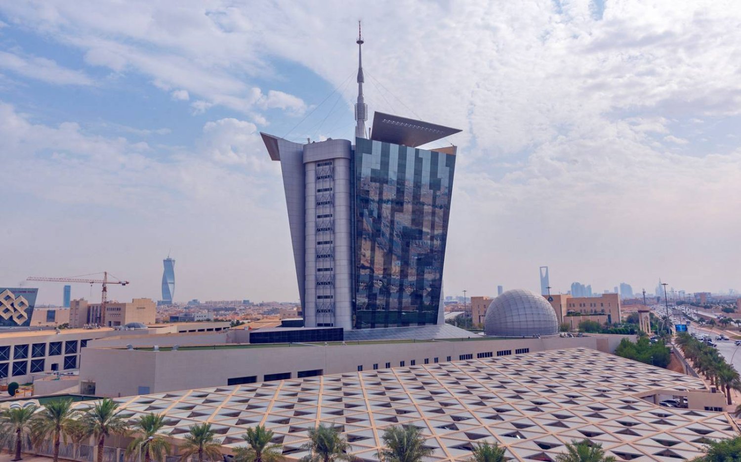 مبنى هيئة الاتصالات والفضاء والتقنية السعودية في العاصمة الرياض (الموقع الإلكتروني للهيئة)