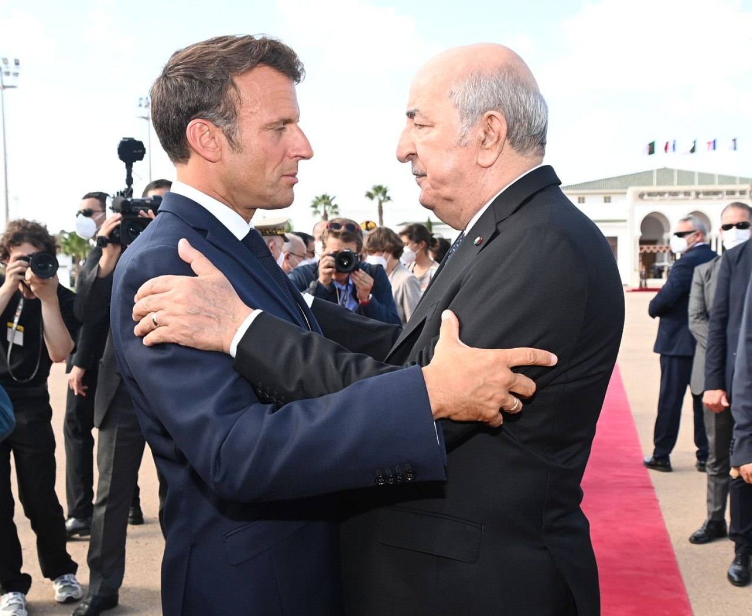 الرئيسان الجزائري والفرنسي في أغسطس 2022 (الرئاسة الجزائرية) 