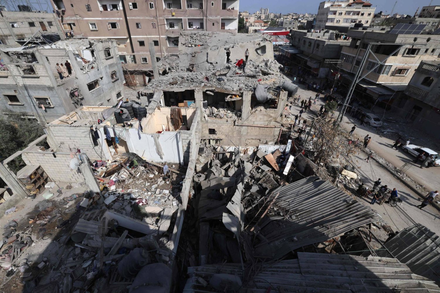 جانب من الدمار جراء الغارات الإسرائيلية على قطاع غزة (أ.ف.ب)