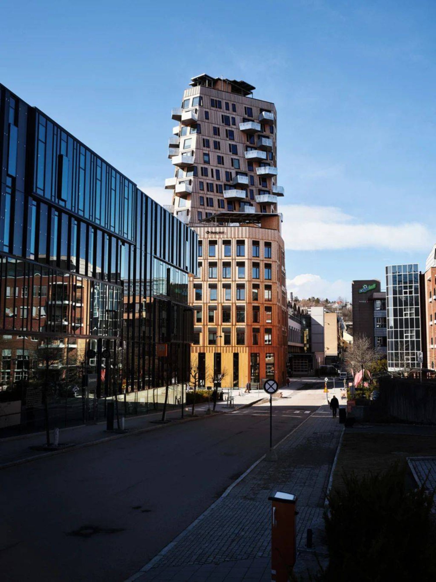 مبنى رائع في أوسلو من دون تبريد أو تدفئة أو تهوية