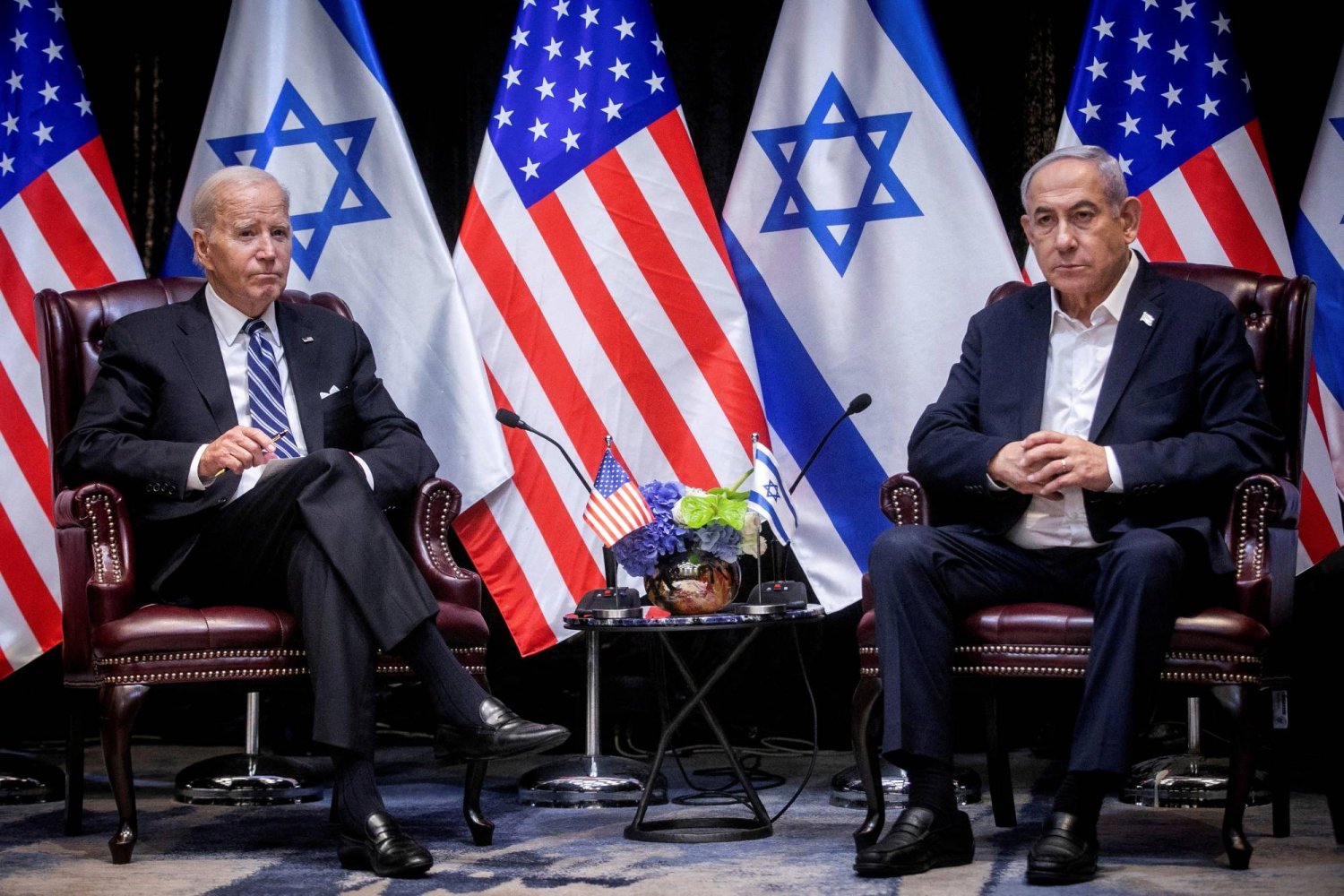 صورة أرشيفية من لقاء سابق جمع الرئيس الأميركي جو بايدن ورئيس الوزراء الإسرائيلي بنيامين نتنياهو، تل أبيب، إسرائيل، الأربعاء 18 أكتوبر 2023 (رويترز)