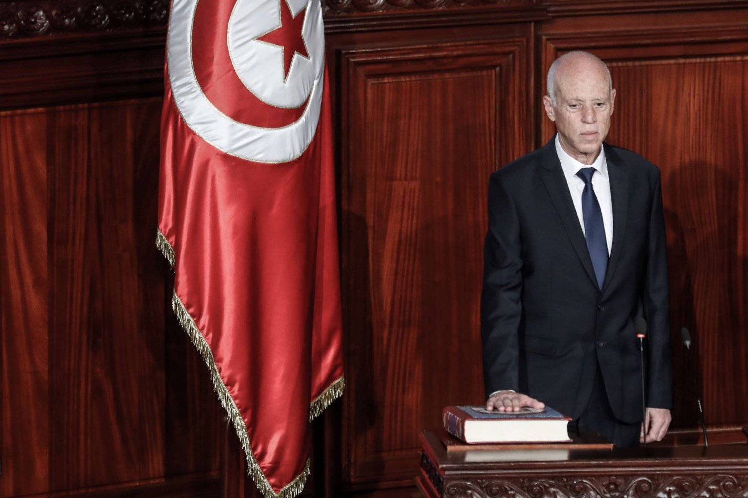 الرئيس التونسي دعا لوقف «تدفق غير طبيعي للمهاجرين على البلاد» (د.ب.أ)