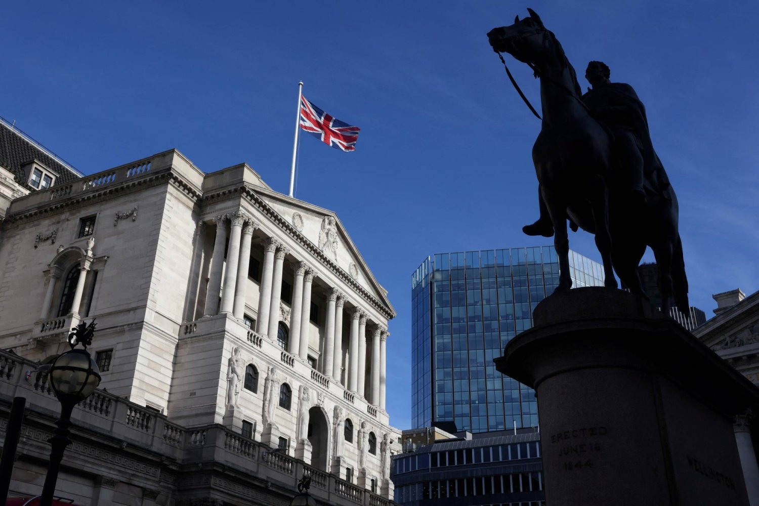 منظر عام لبنك إنجلترا في لندن (رويترز)