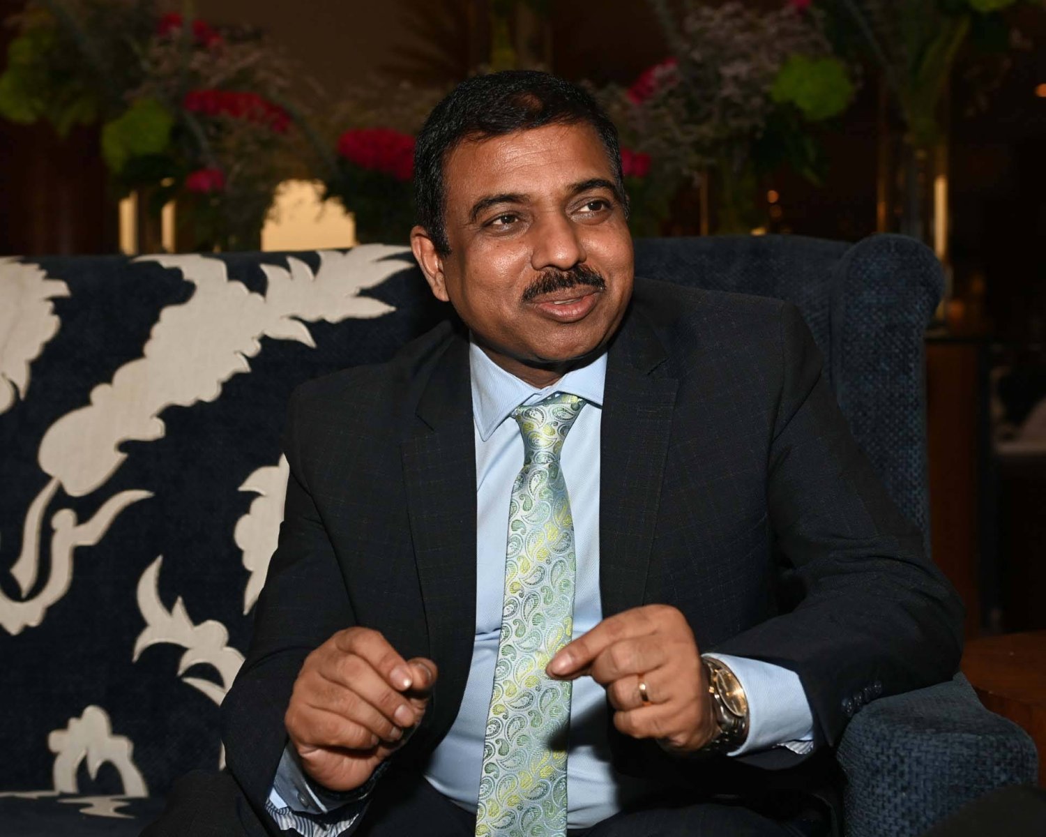 موكتيش بارديشي مساعد وزير الخارجية الهندي للشؤون الخارجية (تصوير: عبد الرحمن القحطاني)