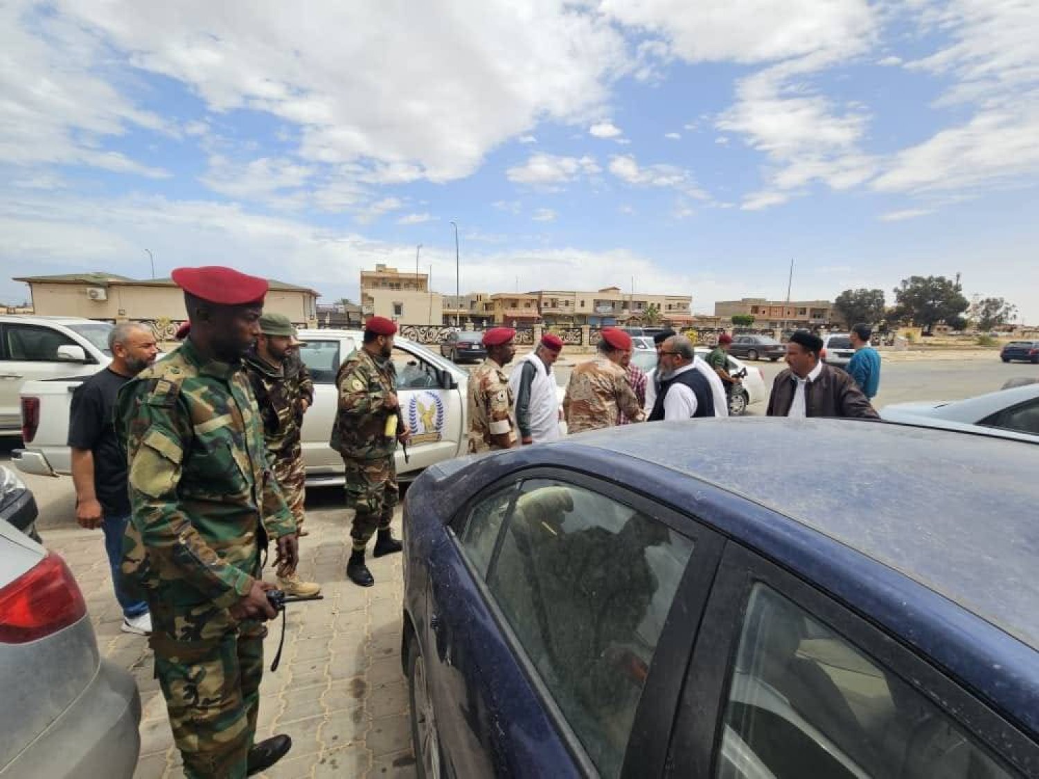 قيادات عسكرية بمنطقة غرب ليبيا قبيل اجتماع لتطويق الأزمة بالجميل (بلدية المنشية الجميل)