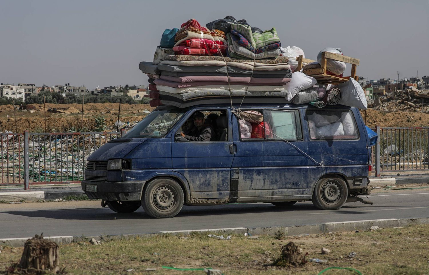 Yerlerinden edilen Filistinliler. Refah, Gazze Şeridi, 9 Mayıs 2024. (AFP)