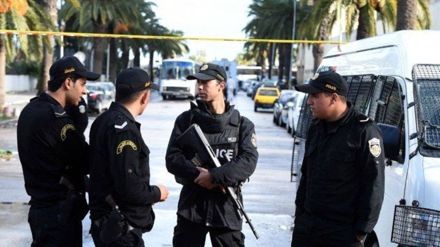عناصر من الشرطة التونسية (أ.ف.ب)
