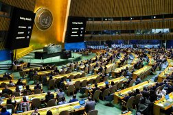 حصد القرار تأييد 143 عضواً في الجمعية العامة للأمم المتحدة (أ.ف.ب)