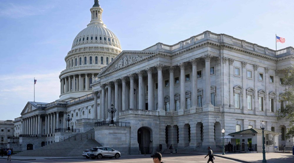 الكونغرس الأميركي يقرّ بعد طول انتظار حزمة مساعدات ضخمة لأوكرانيا