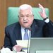 الرئيس الفلسطيني محمود عباس يتحدث خلال مؤتمر لدعم القدس في مقر جامعة الدول العربية بالقاهرة فبراير 2023 (أ.ب)