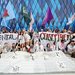 نشطاء في مؤتمر الأمم المتحدة لتغير المناخ «كوب 28» في دبي يظهرون تضامنهم مع الشعب الفلسطيني في غزة الأحد (إ.ب.أ)