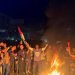 احتفالات في رفح بين الفلسطينيين بعد قبول «حماس» اقتراح وقف إطلاق النار من مصر وقطر (رويترز)