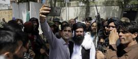 كيف تستخدم «طالبان» وسائل التواصل الاجتماعي للتقرب من الغرب؟